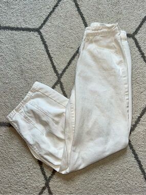 White High-Waist Barrel Jeans